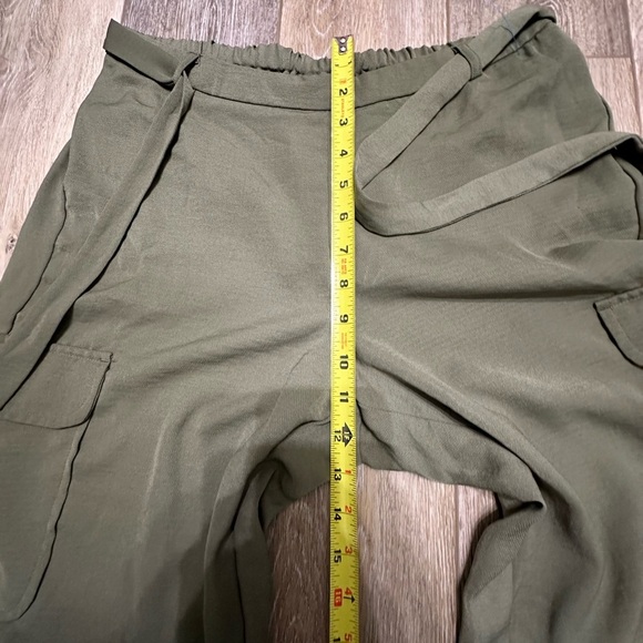 Soho Apparel green pants with New condition. - Picture 5 of 9